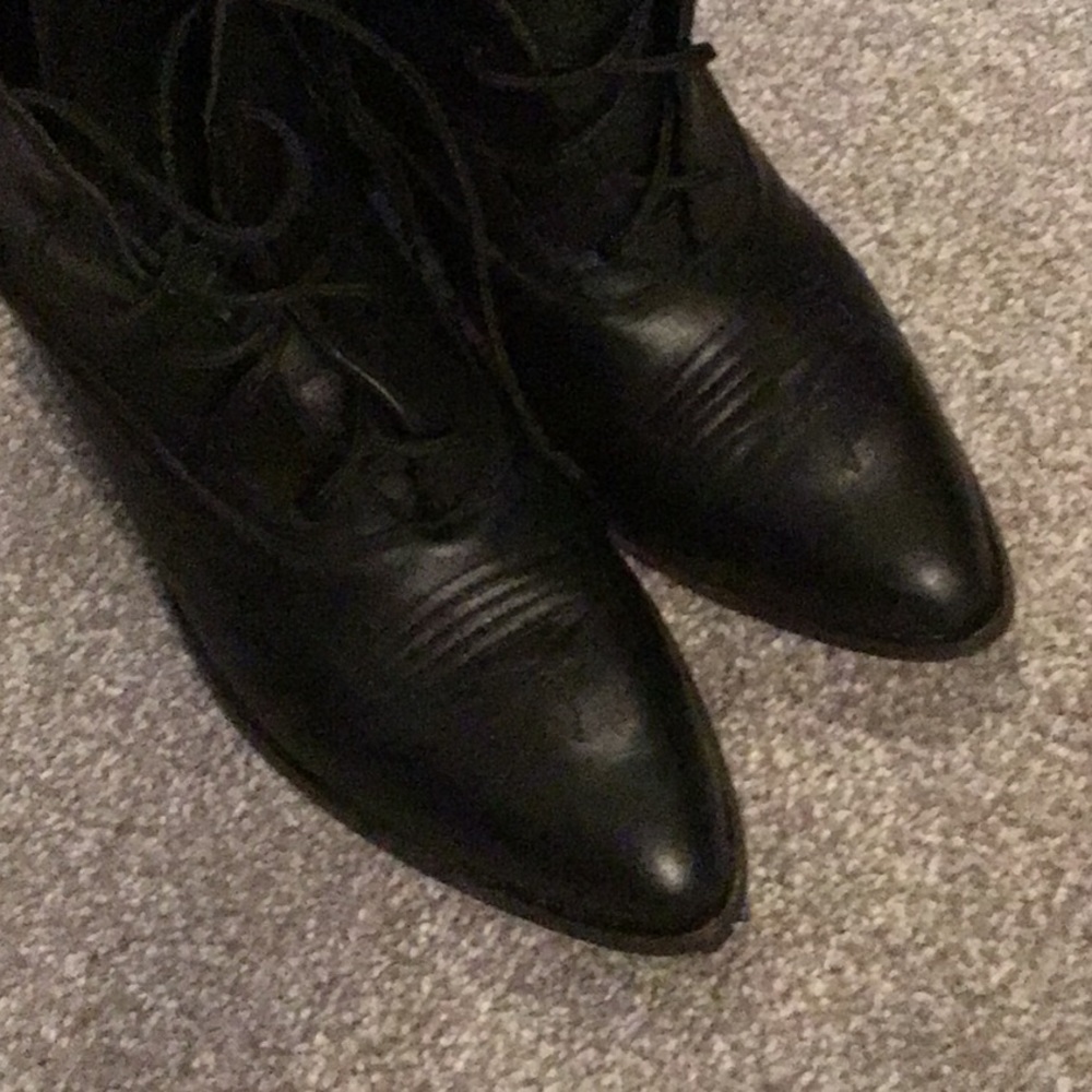 Leather lace up boots - Picture 3 of 6